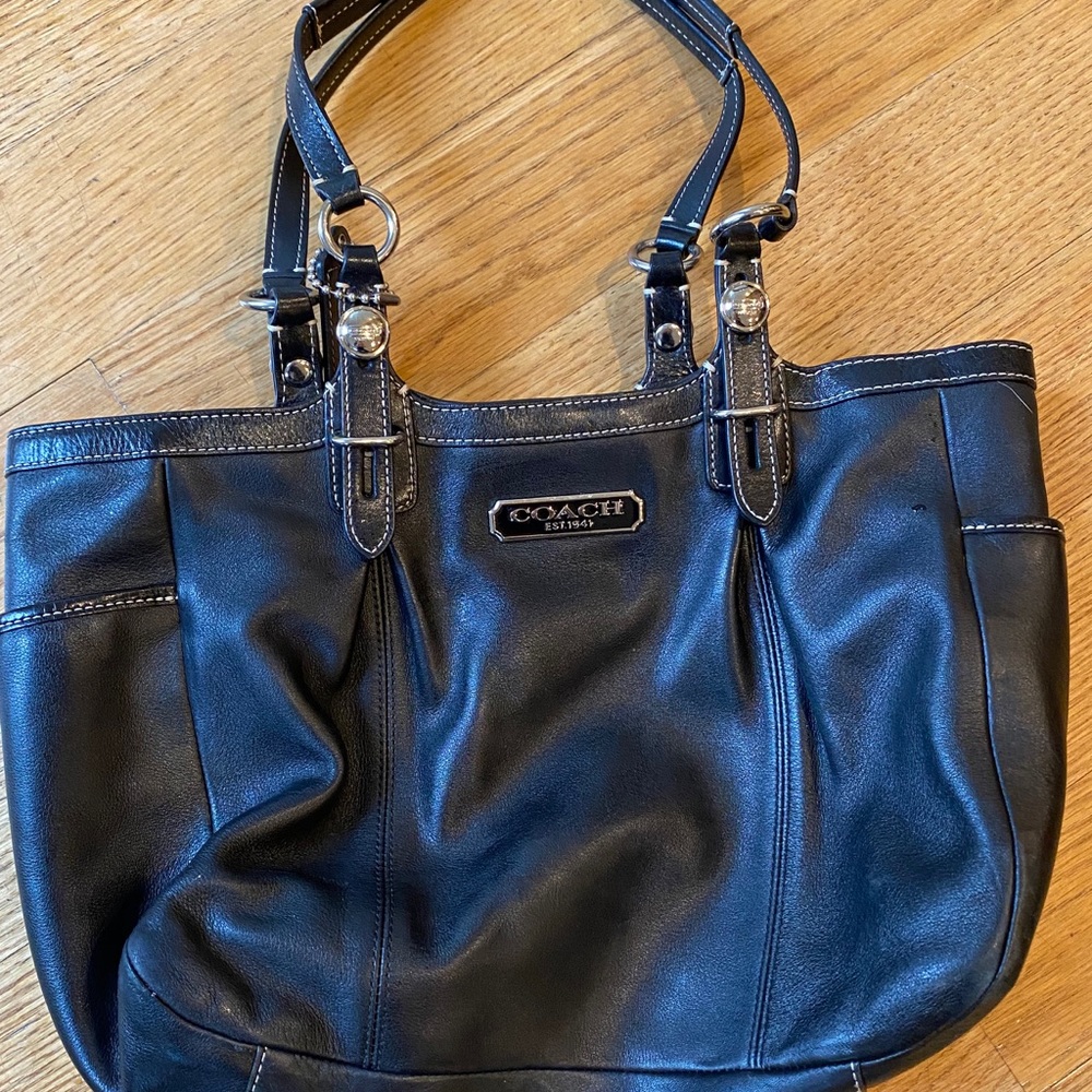 Coach shoulder bag